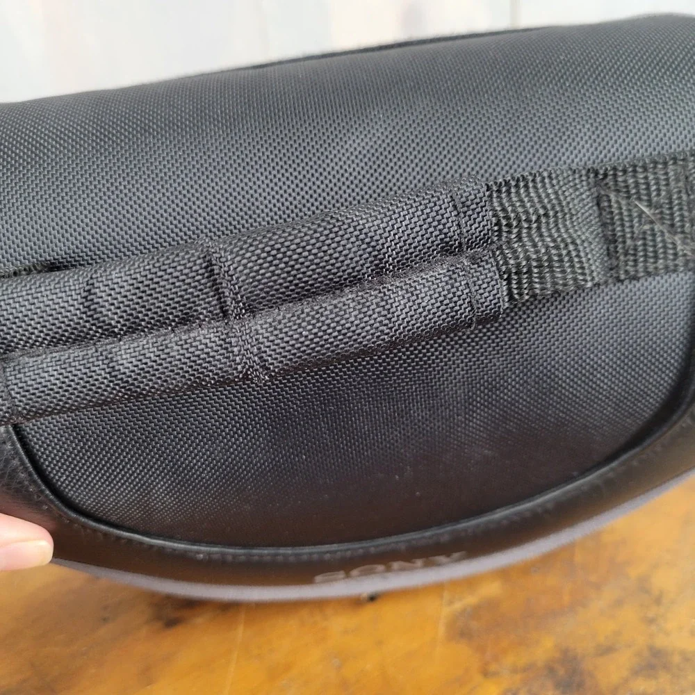 Sony LCS-X20 Camera Bag Unisex Small Black Padded Shoulder Strap Case